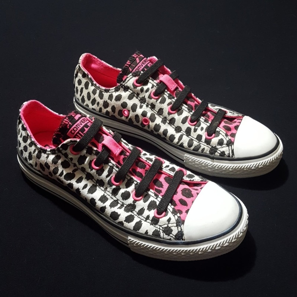 Converse All Star low cut leopard print sneakers
